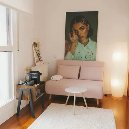 En Vivienda Compartida Con Bano Privado Bed & Breakfast Santullan