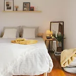 En Vivienda Compartida Con Bano Privado 3* Santullan